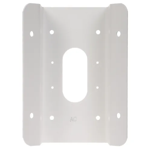 Biały, metalowy uchwyt montażowy z otworami na śruby, przeznaczony do mocowania urządzeń na ścianie. Posiada centralny, owalny otwór oraz kilka mniejszych otworów rozmieszczonych symetrycznie.