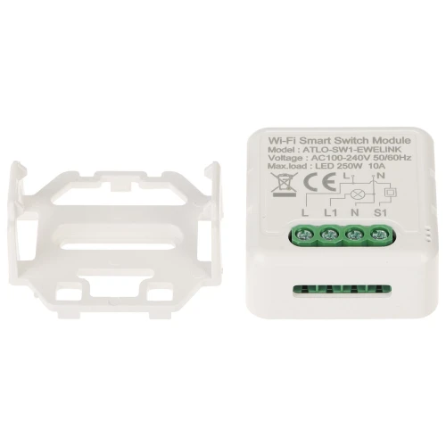 Na zdjęciu znajduje się moduł inteligentnego przełącznika Wi-Fi z widocznymi oznaczeniami technicznymi i złączami na obudowie. Obok modułu leży plastikowy uchwyt montażowy.