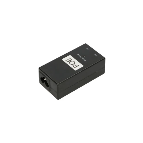 Czarny adapter PoE z białym napisem "PoE" na górze, posiadający porty sieciowe na jednym z końców. Urządzenie ma prostokątny kształt i minimalistyczny design.