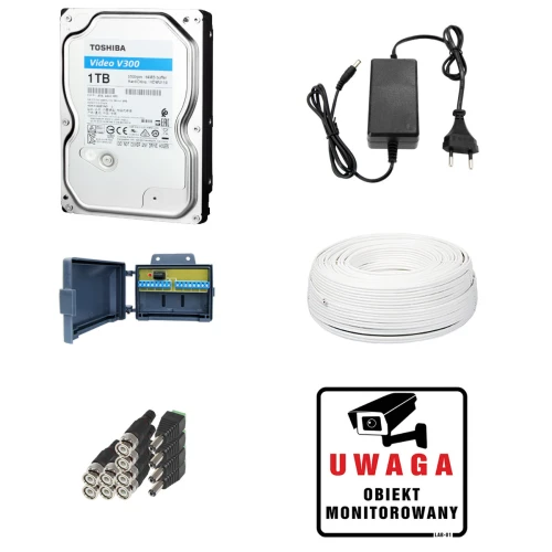 Kompletny zestaw do monitoringu składający się z dysku twardego Toshiba 1TB, zasilacza, kabla, złączek BNC oraz tabliczki ostrzegawczej "Uwaga obiekt monitorowany". Elementy są rozmieszczone na białym tle, prezentując wszystkie komponenty zestawu.