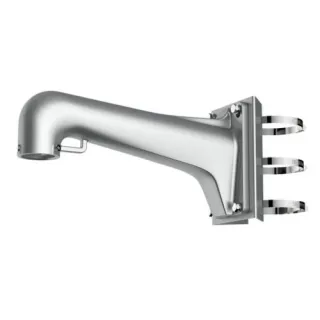 Metalowy uchwyt montażowy na słup w kolorze srebrnym, z trzema opaskami zaciskowymi. Uchwyt ma solidną konstrukcję i jest przeznaczony do montażu kamer.