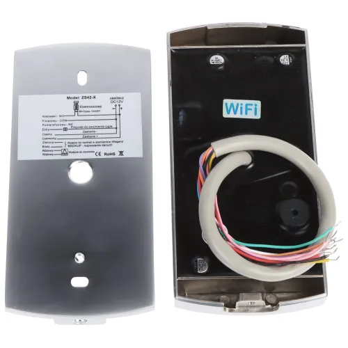 Zdjęcie przedstawia dwie części obudowy urządzenia elektronicznego, z czego jedna zawiera okablowanie i oznaczenie "WiFi". Druga część pokazuje specyfikacje techniczne i otwory montażowe.