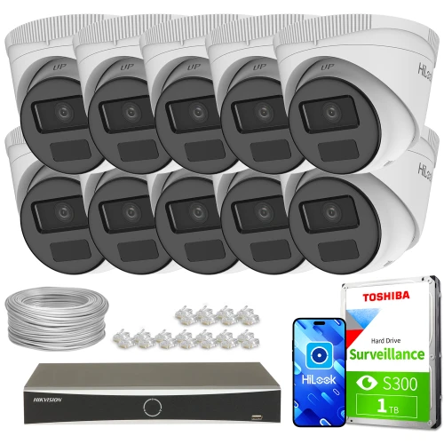 Zestaw do monitoringu składający się z dziesięciu kamer IP, rejestratora, dysku twardego Toshiba 1 TB oraz akcesoriów montażowych. Kamery są białe z czarnymi elementami, a rejestrator ma prostokątny kształt z okrągłym przyciskiem na przednim panelu.